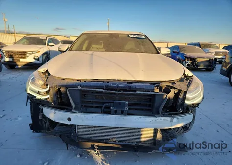 2019 Kia K900 Luxury from USA, damaged, VIN KNAS24J65K6009867